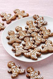 情景解密互动视觉小说游戏《还有一个问题》现已正式推出 获得好评